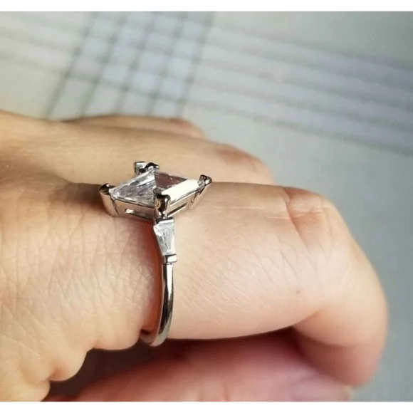 NEW Women's‎ Marquis Platinum Plated Simulated Diamond Band Ring Size 7